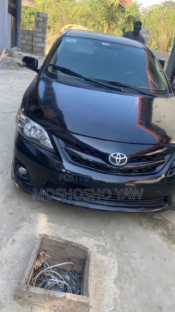 Toyota Corolla 2013 Black