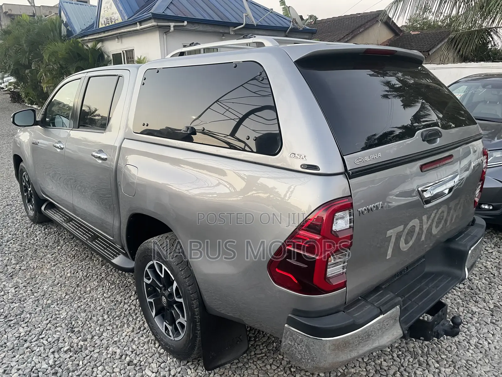 Toyota Hilux Rugged 4x4 2018 Silver