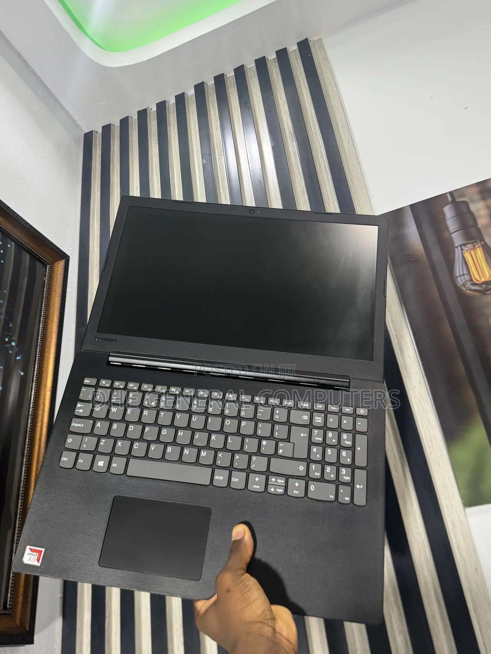 Laptop Lenovo Ideapad V14 IGL 8GB AMD SSD 256GB
