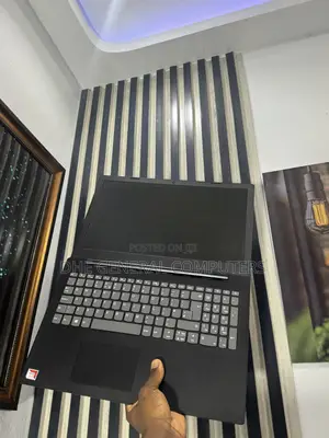 Laptop Lenovo Ideapad V14 IGL 8GB AMD SSD 256GB