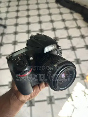 The Nikon D800E Is a 36.3-Megapixel Full-Frame DSLR Camera
