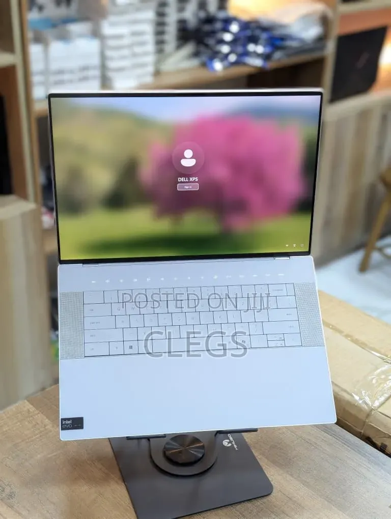 Laptop Dell XPS 16 9640 16GB Intel Core Ultra 7 SSD 1T