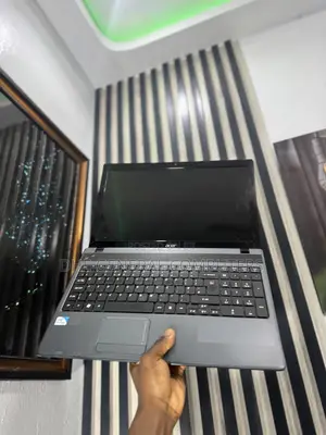 Laptop Acer AS5755 8GB Intel Pentium HDD 500GB