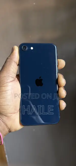 Apple iPhone SE (2022) 64 GB Blue