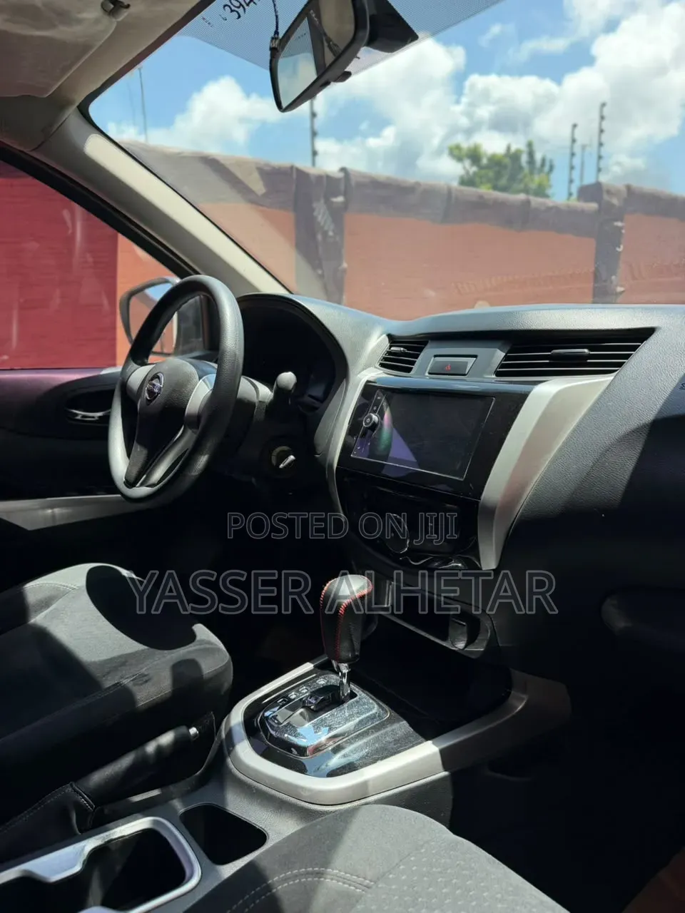 Nissan Navara 2017 Brown