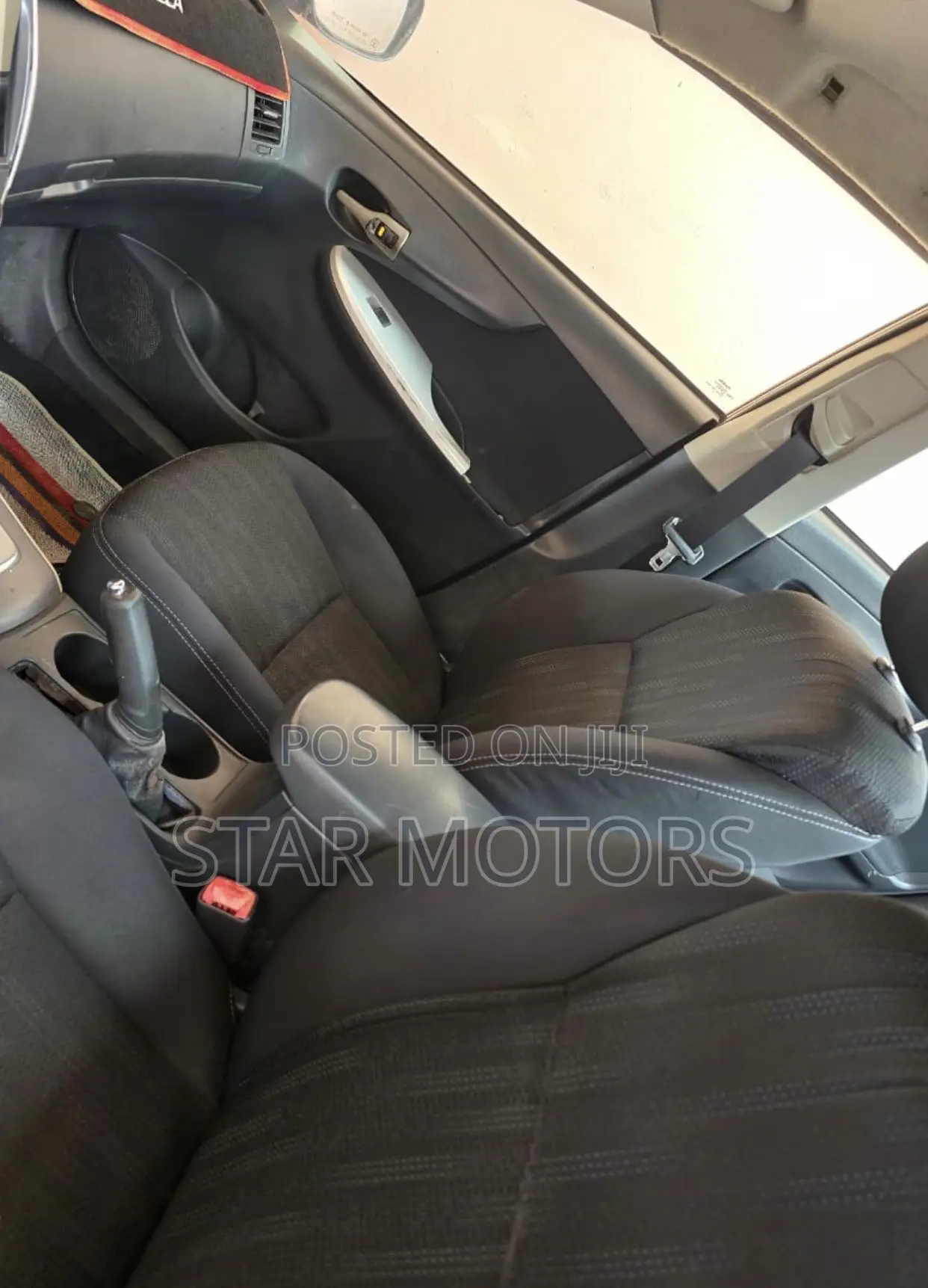 Toyota Corolla S 4dr Sedan (1.8L 4cyl 4A) 2013 Gray