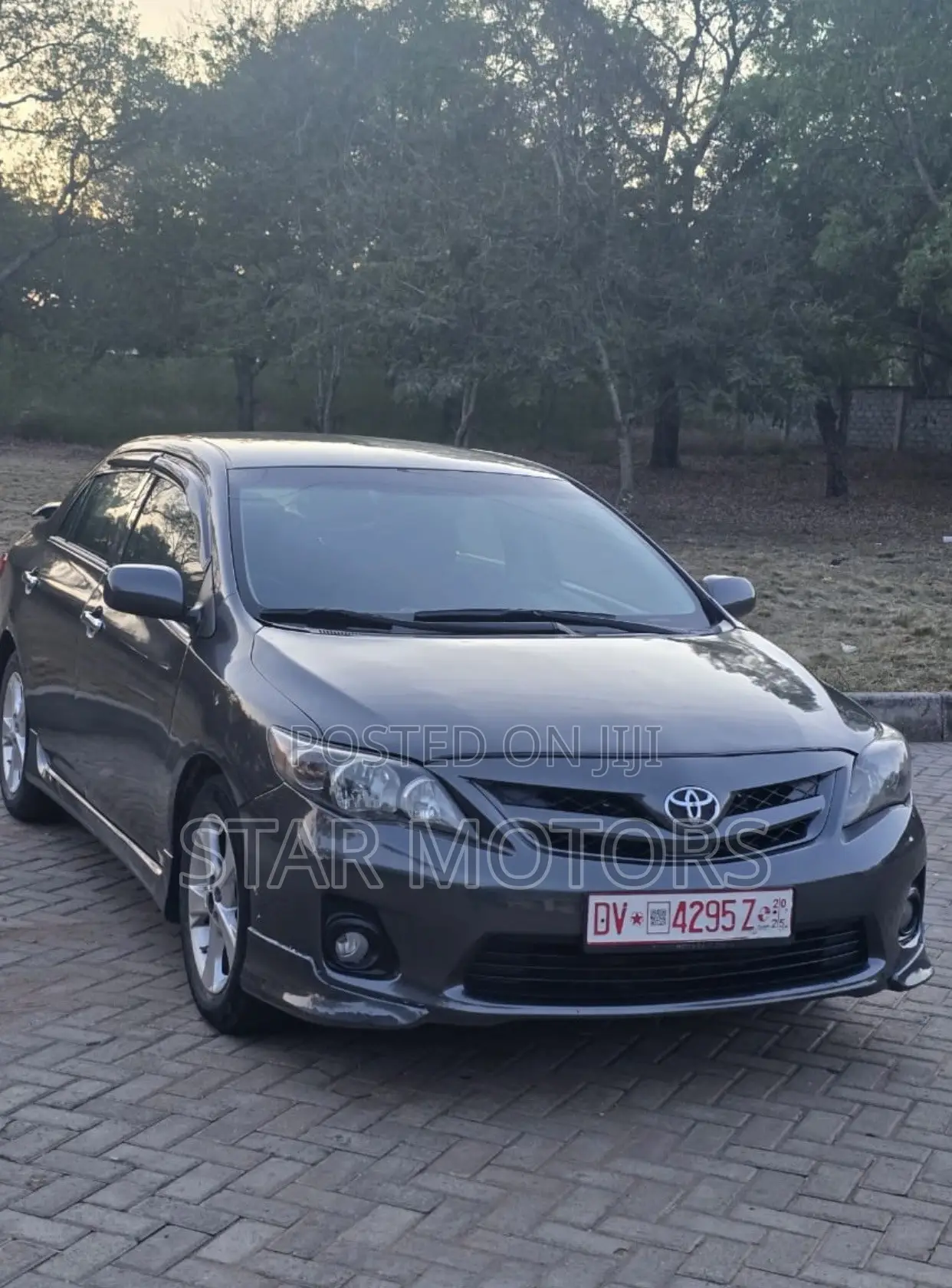 Toyota Corolla S 4dr Sedan (1.8L 4cyl 4A) 2013 Gray