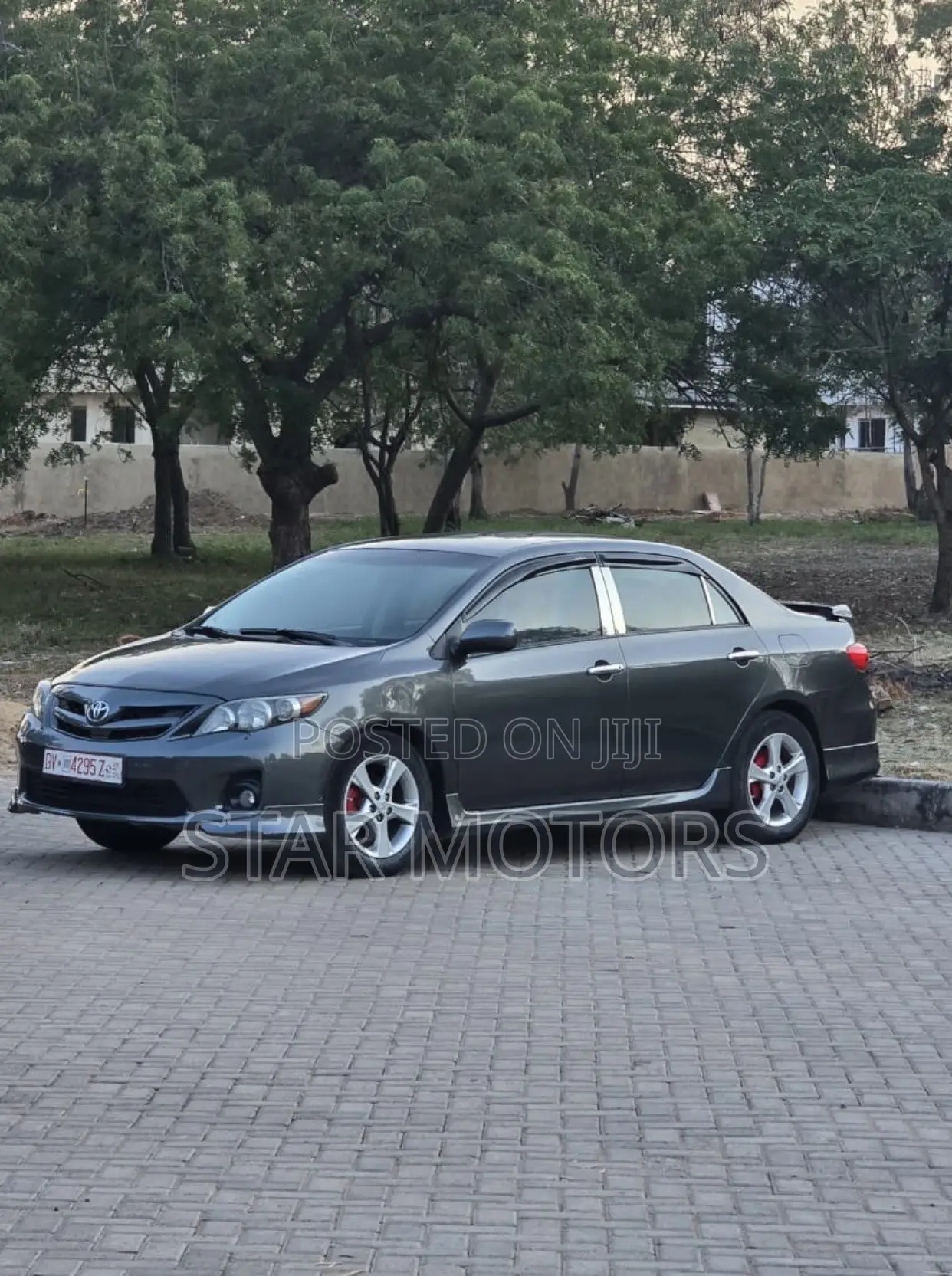 Toyota Corolla S 4dr Sedan (1.8L 4cyl 4A) 2013 Gray