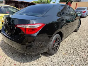 Toyota Corolla 2016 Black