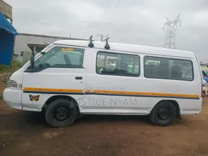Hyundai H-100 2002 White