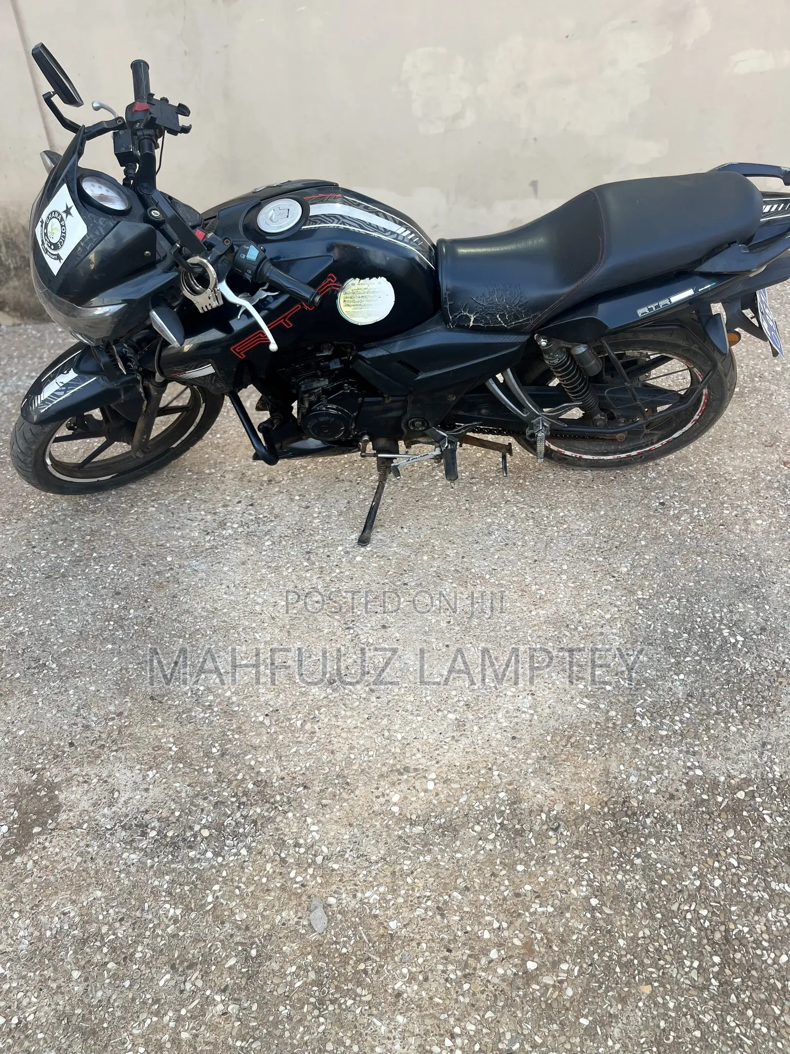 TVS Apache 180 RTR 2025 Black