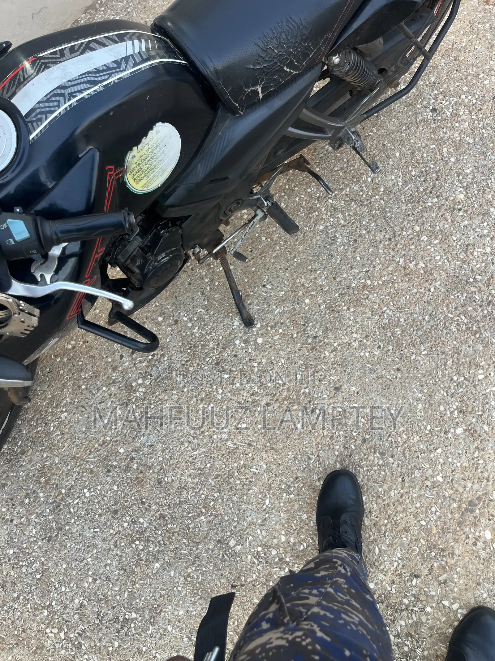 TVS Apache 180 RTR 2025 Black