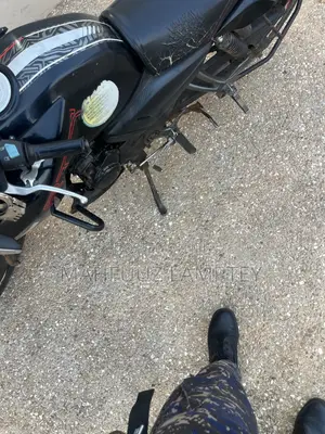 TVS Apache 180 RTR 2025 Black