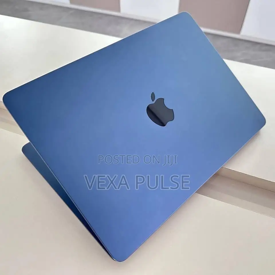 Laptop Apple MacBook Air 2022 M2 8GB Apple M2 SSD 256GB
