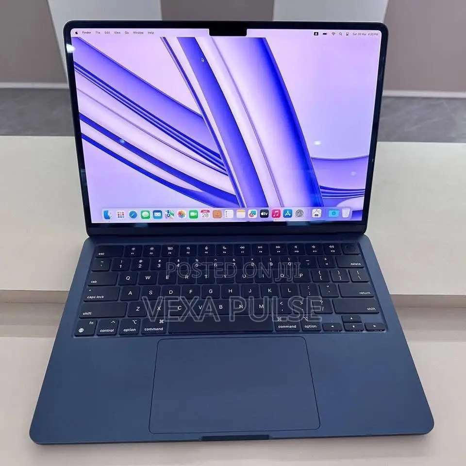 Laptop Apple MacBook Air 2022 M2 8GB Apple M2 SSD 256GB
