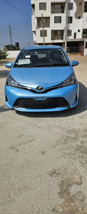 Toyota Vitz 2016 Blue
