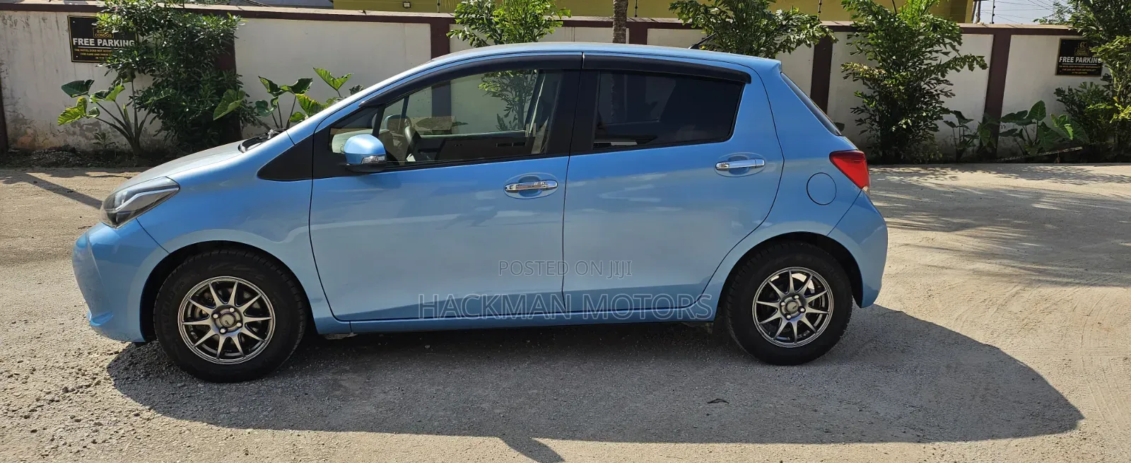 Toyota Vitz 2016 Blue