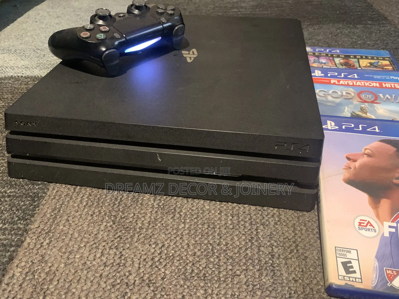 PS4 Pro With One Controllers