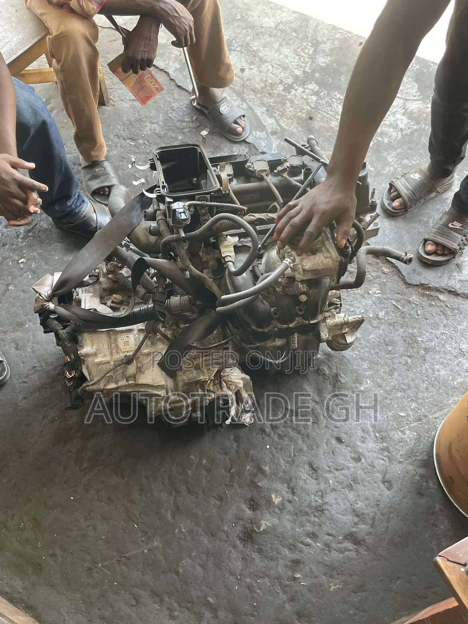 Toyota Vitz Engine 3, 4 Plugs – Engine Available