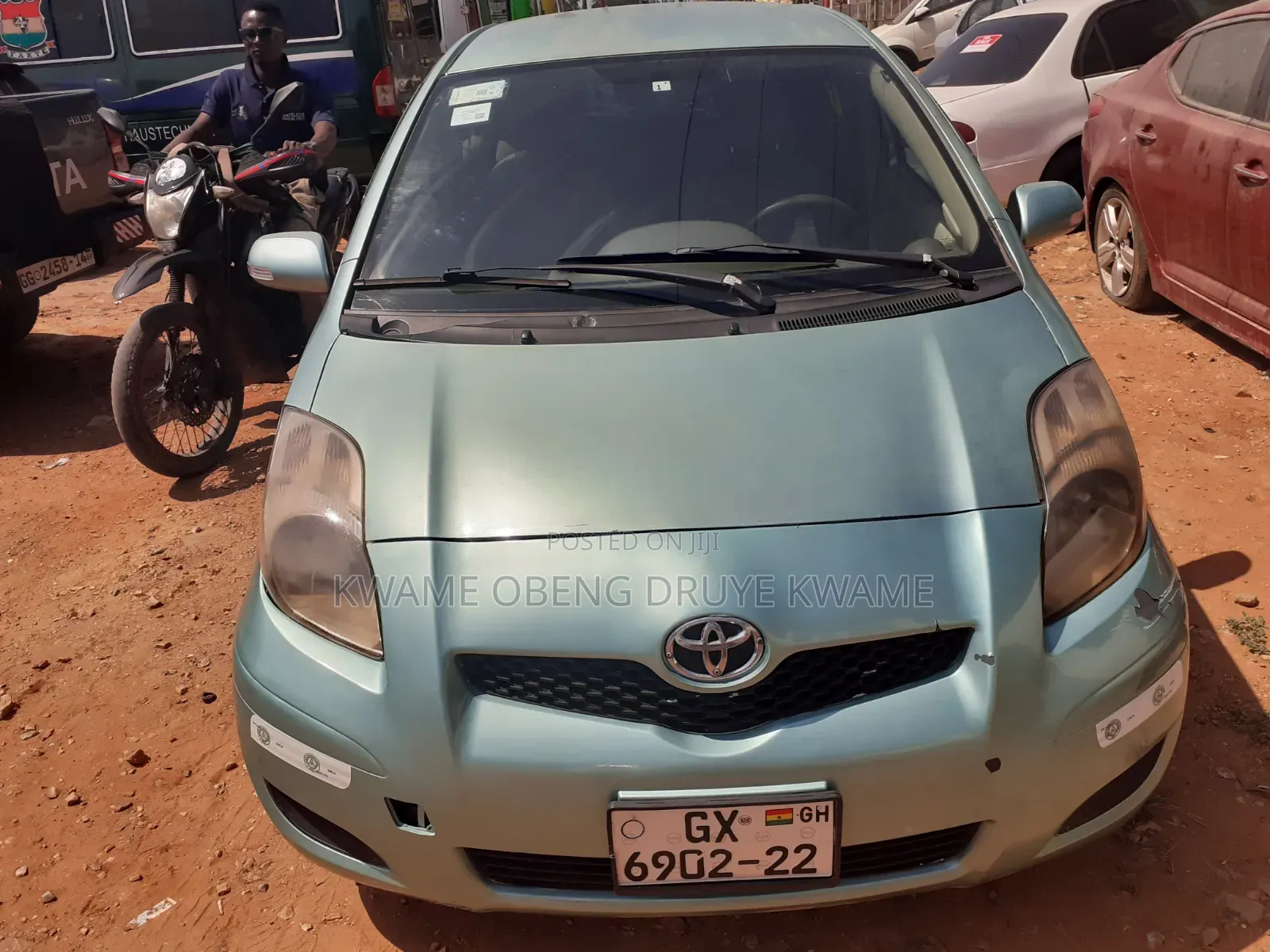 Toyota Vitz 2010 Green