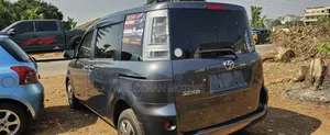 Toyota Sienta 2013 Gray