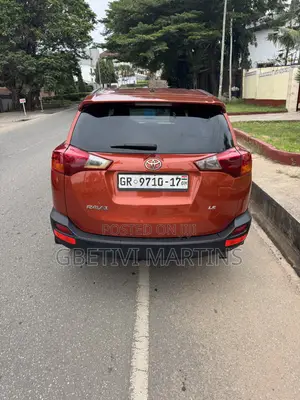 Toyota RAV4 2015 Orange