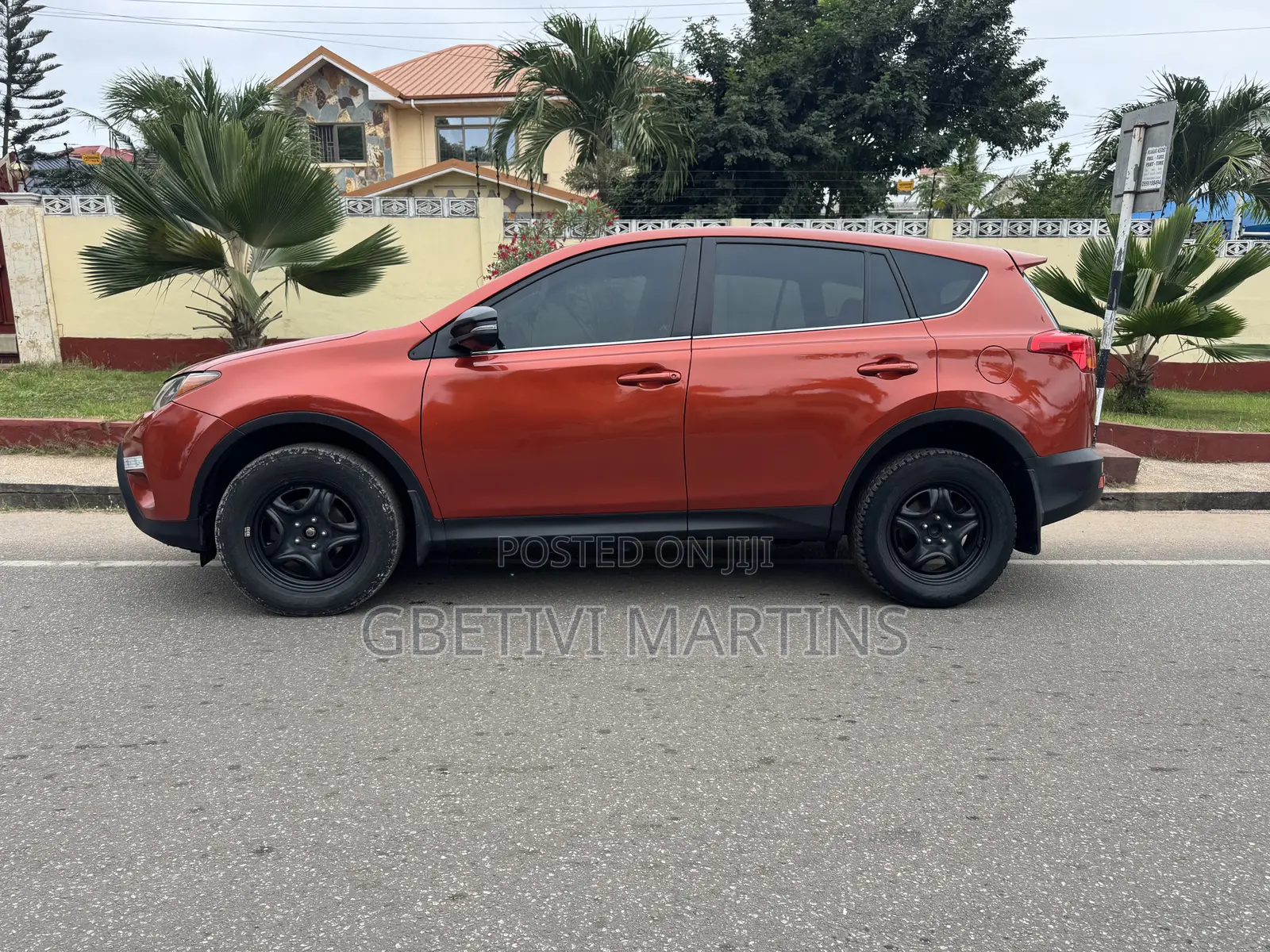 Toyota RAV4 2015 Orange