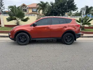 Toyota RAV4 2015 Orange