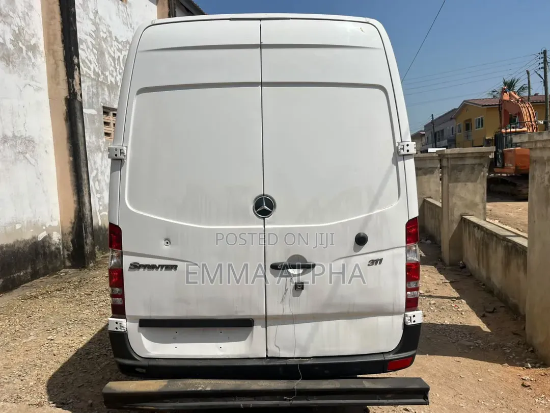 Mercedes-Benz Sprinter 2015 White