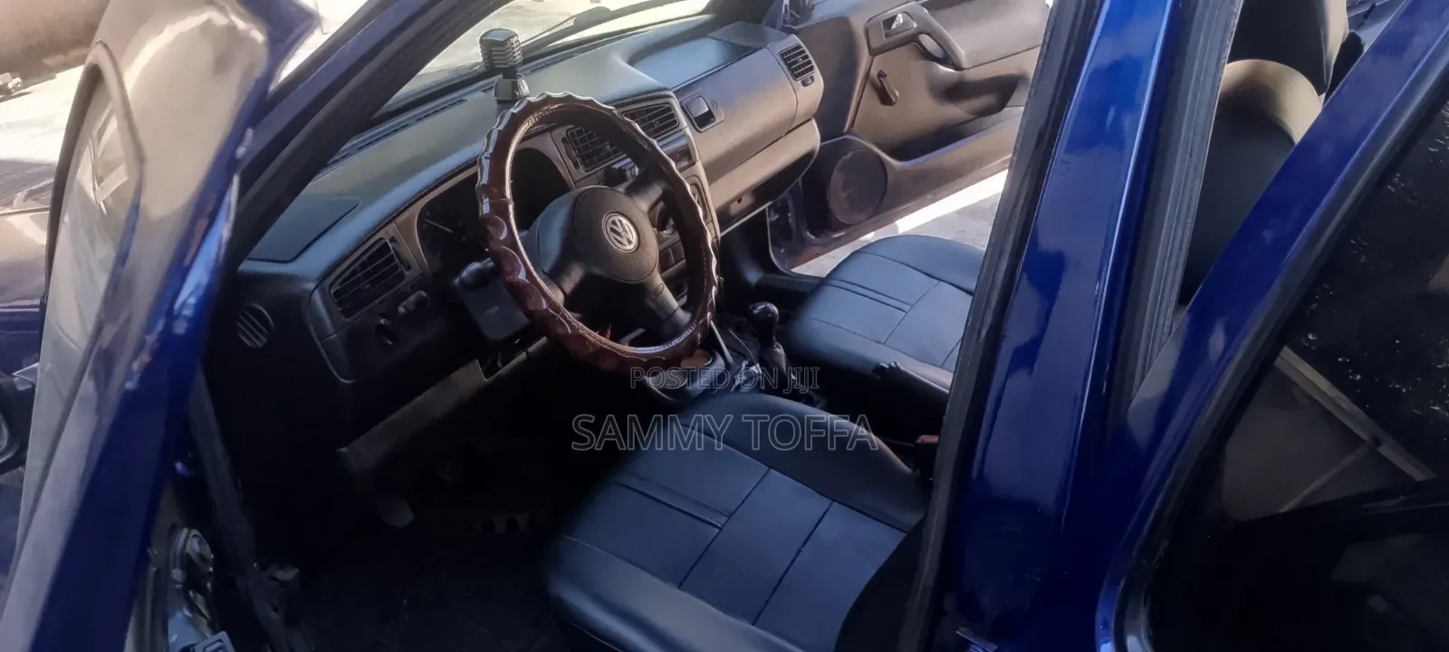 Volkswagen Jetta 1999 Blue