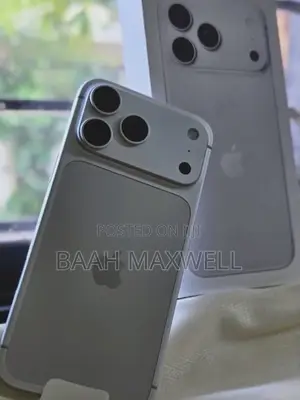 New Apple iPhone 17 Pro Max 256 GB White