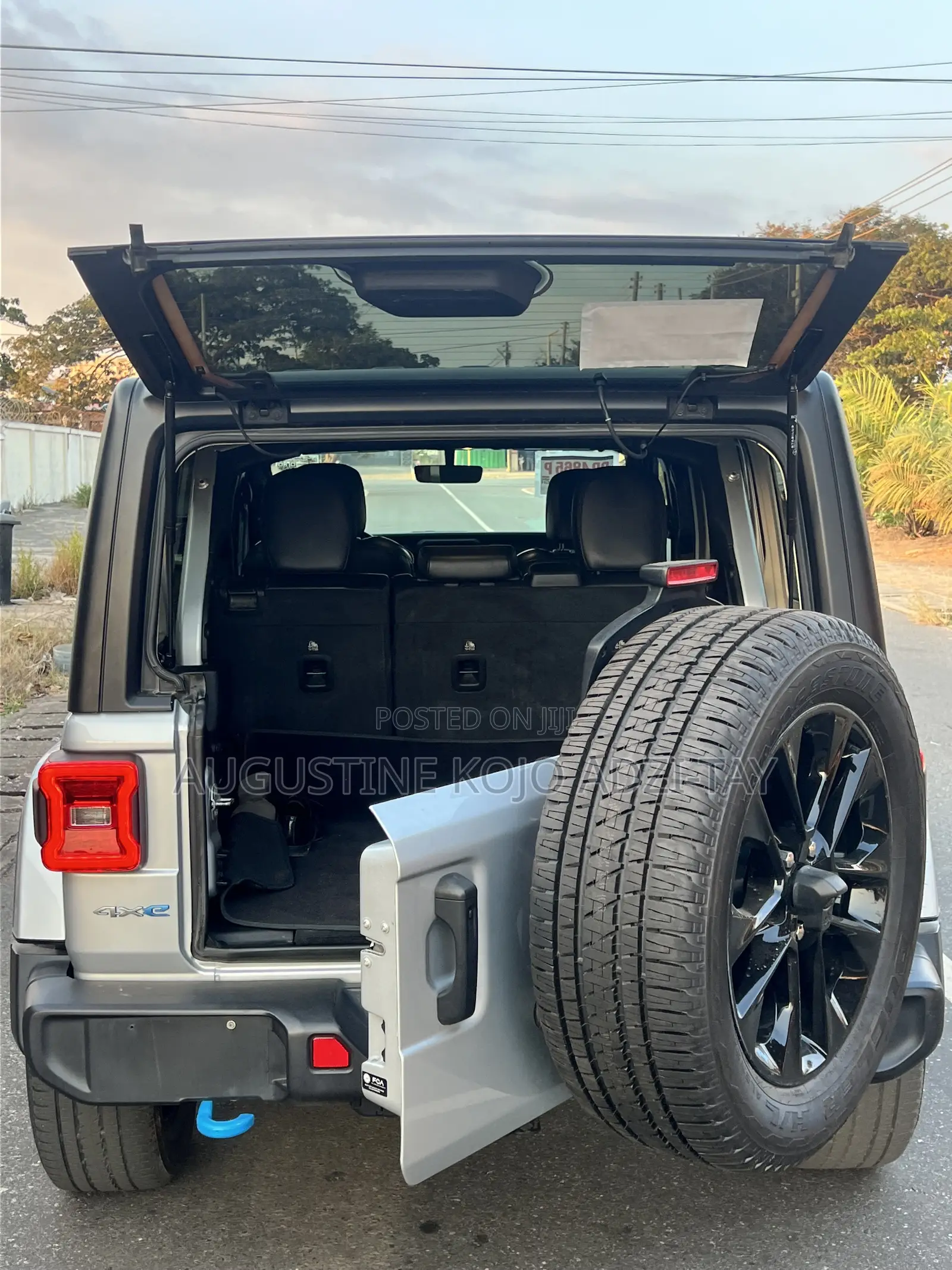 Jeep Wrangler 4xe Sahara 4WD 2023 Silver