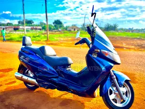 Suzuki Burgman 2018 Blue