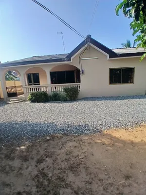4bdrm House in Bernard Agency, Amasaman for rent