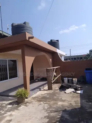 5bdrm House in Sefdard Properties, Spintex for rent