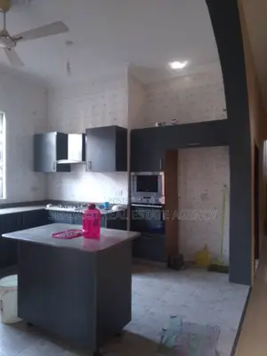 5bdrm House in Sefdard Properties, Spintex for rent