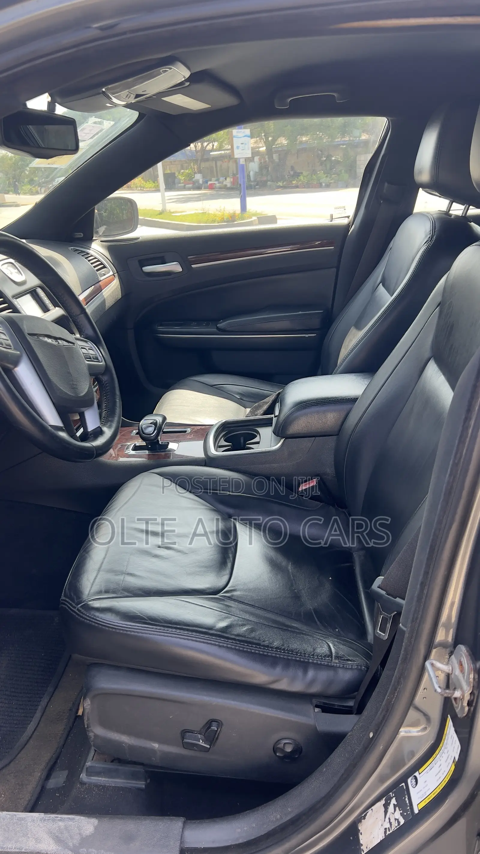 Chrysler 300 300S V6 3.5 AWD 2012 Gray