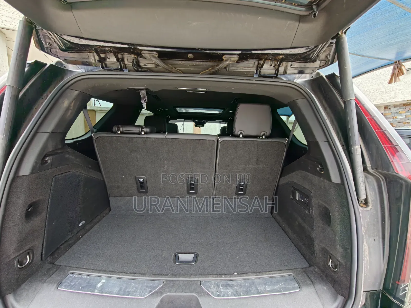 Cadillac Escalade Luxury 2024 Black