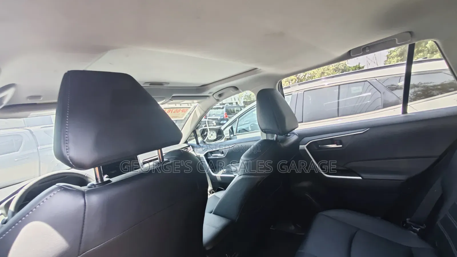 Toyota RAV4 XLE 2025 Black