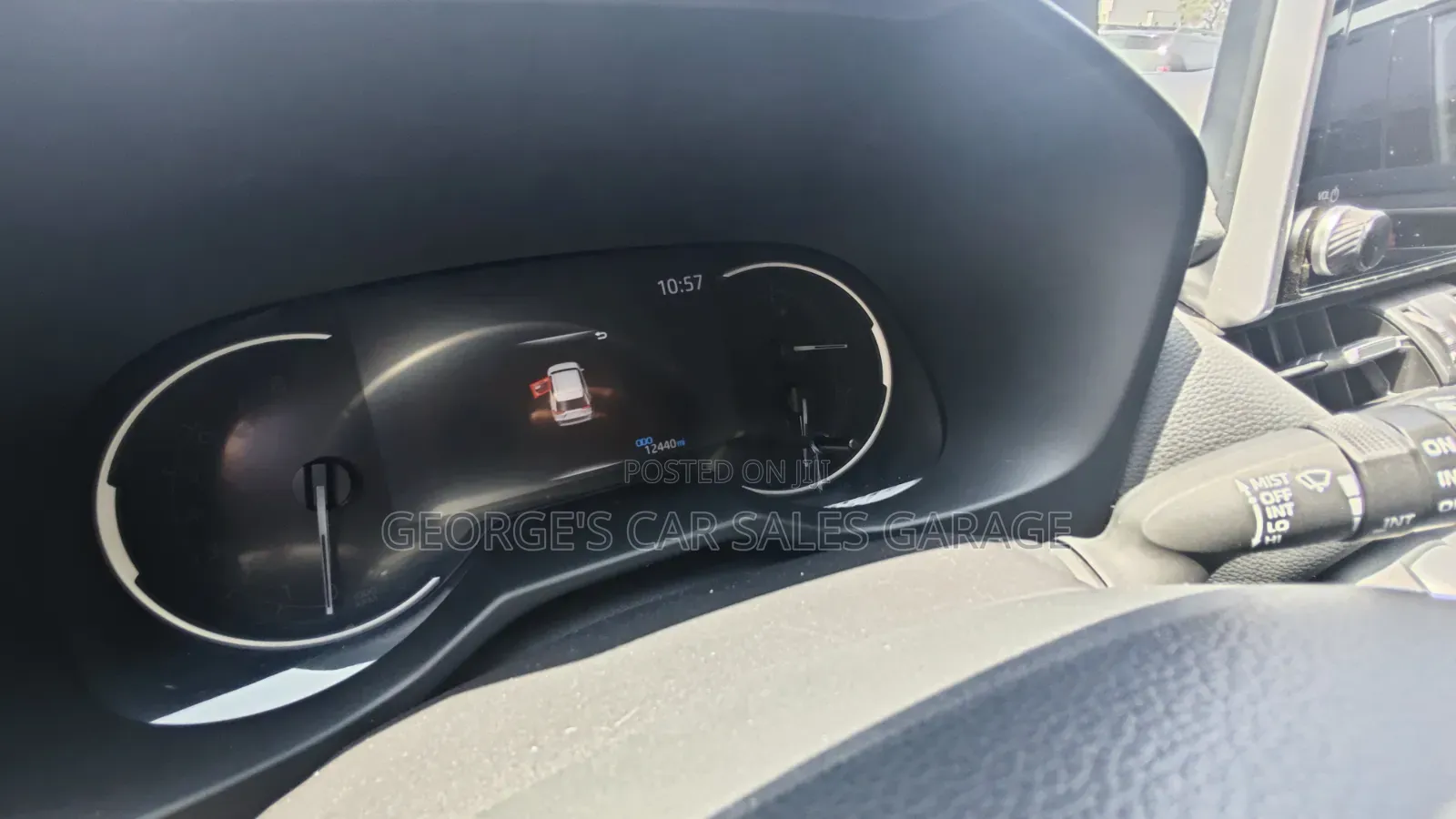 Toyota RAV4 XLE 2025 Black