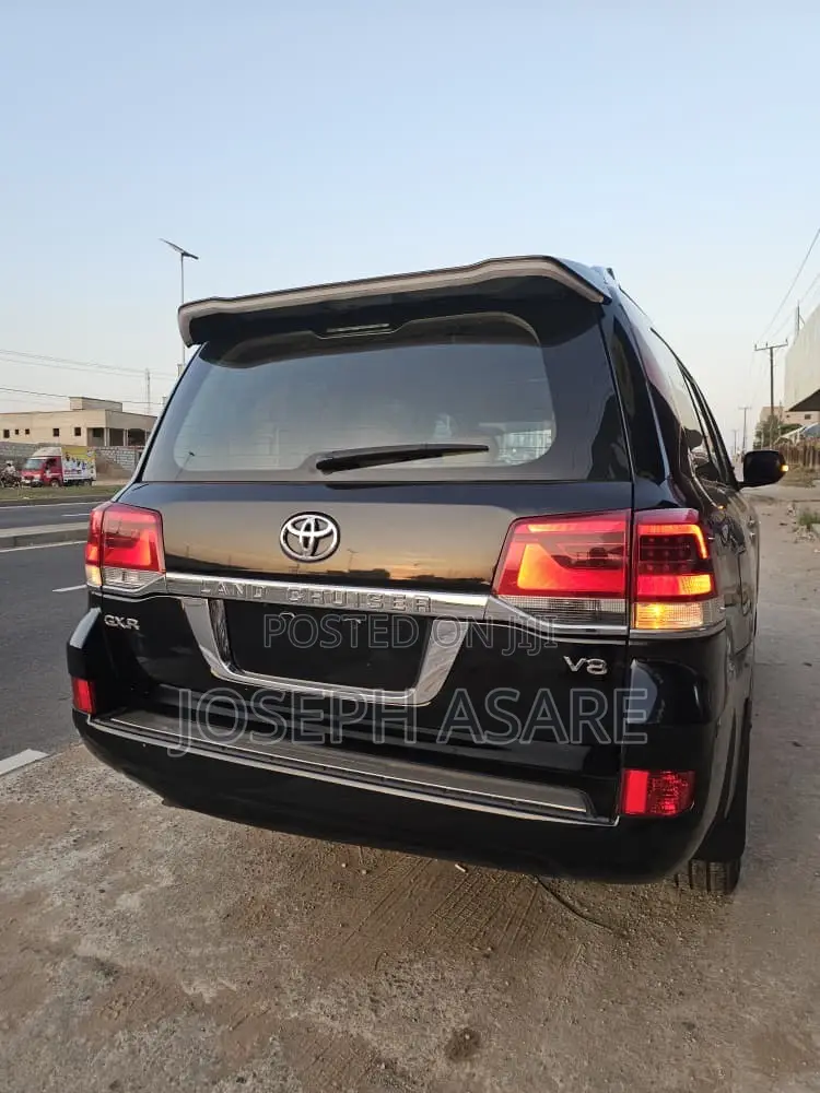 Toyota Land Cruiser 4.5 V8 GX-R 2014 Black
