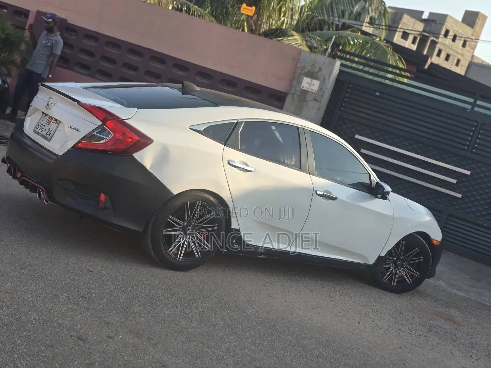 Honda Civic Touring 4dr Sedan (1.5L 4cyl) 2016 White