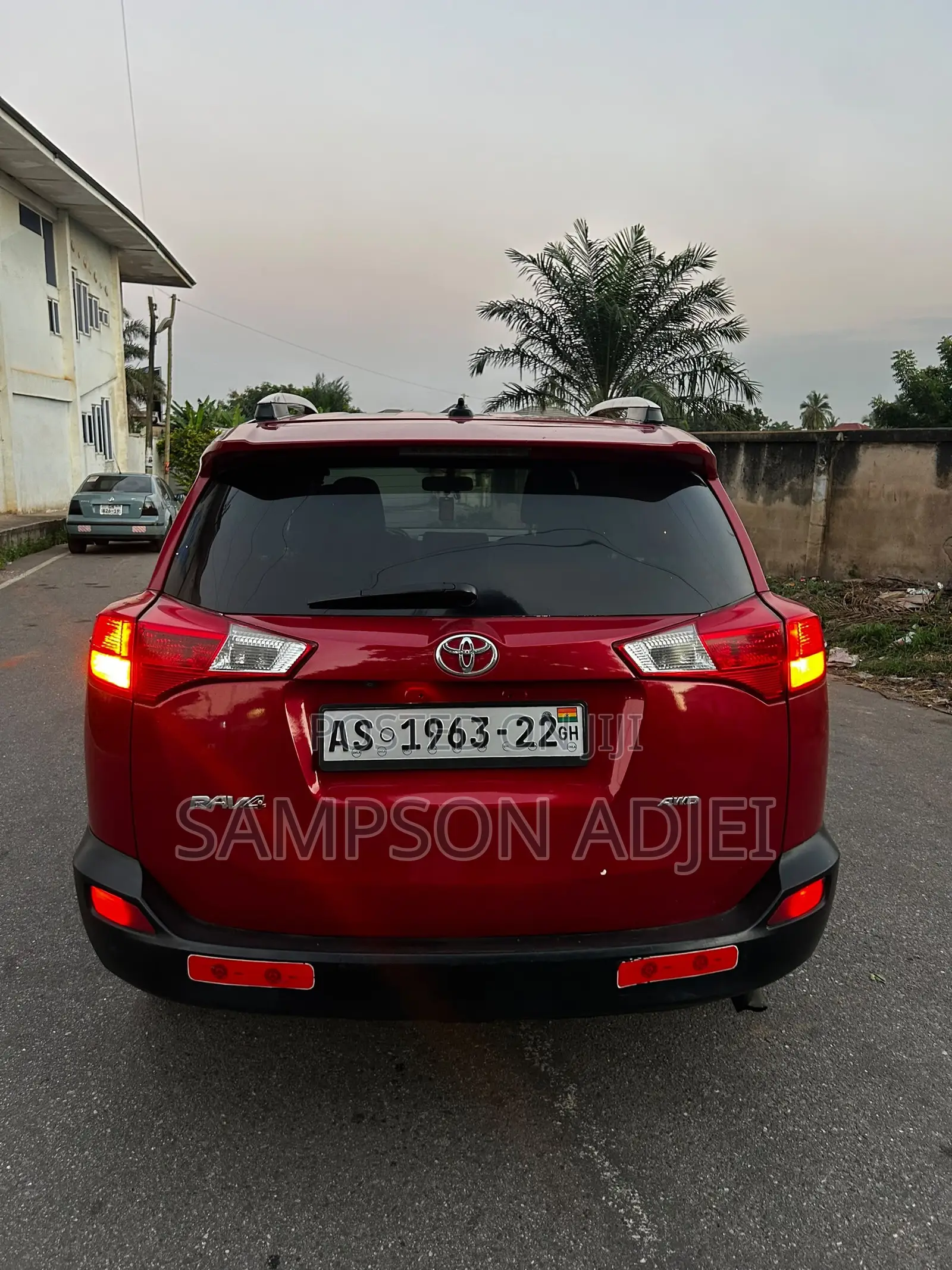 Toyota RAV4 2015 Red
