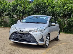 Toyota Vitz 1.3 FWD 3dr 2017 Yellow