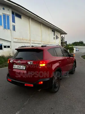 Toyota RAV4 2015 Red