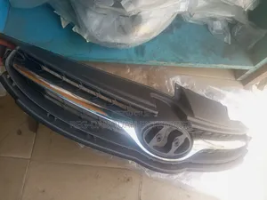 Hyundai Elantra 2012-2013 Top Grille