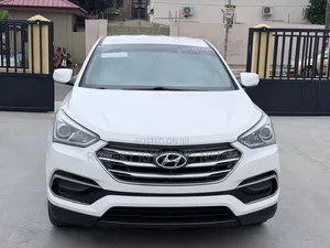 Hyundai Santa Fe SE AWD 2017 White