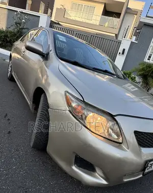Toyota Corolla LE 4dr Sedan (1.8L 4cyl 4A) 2010 Brown