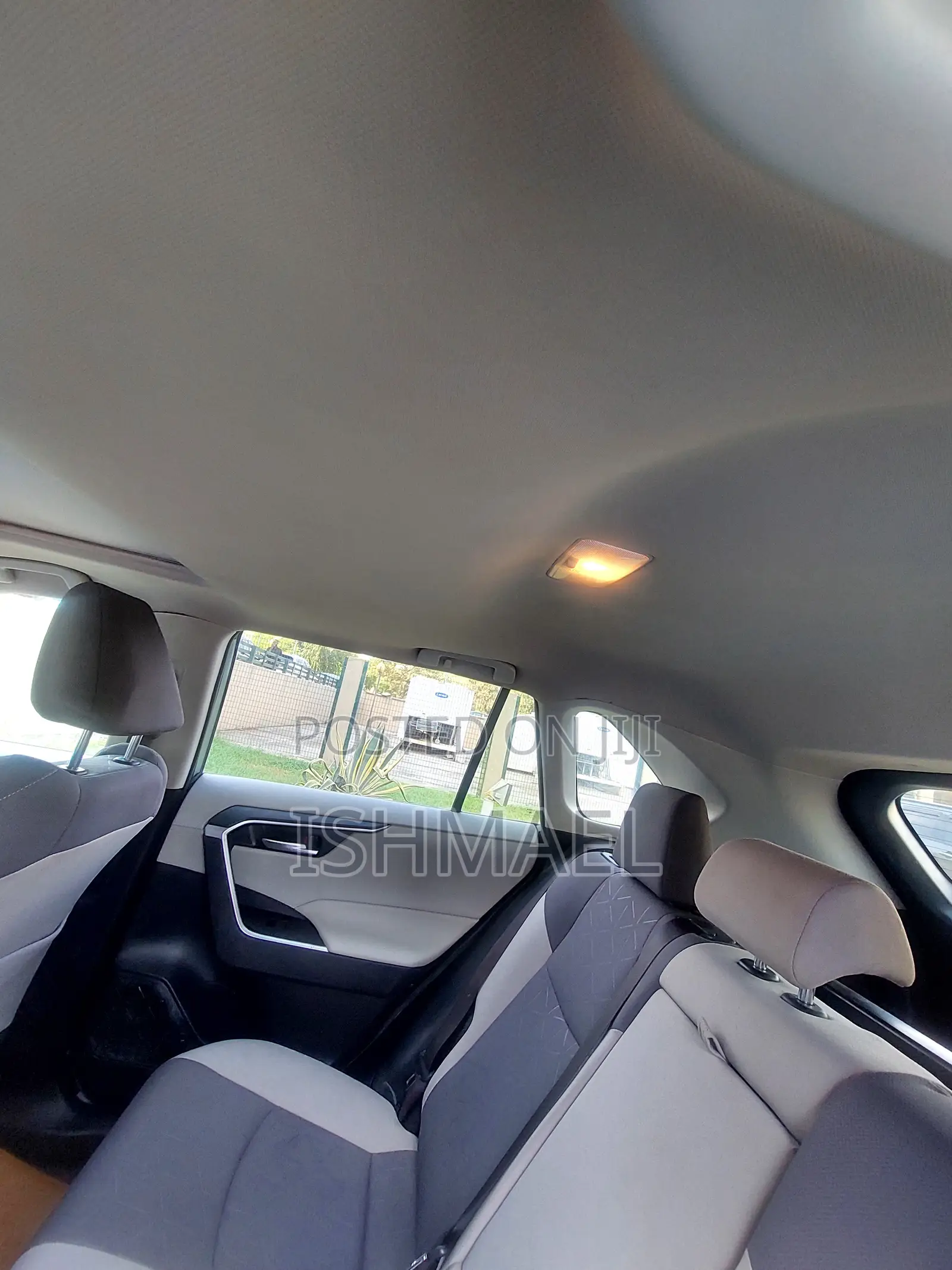 Toyota RAV4 XLE 2021 Green
