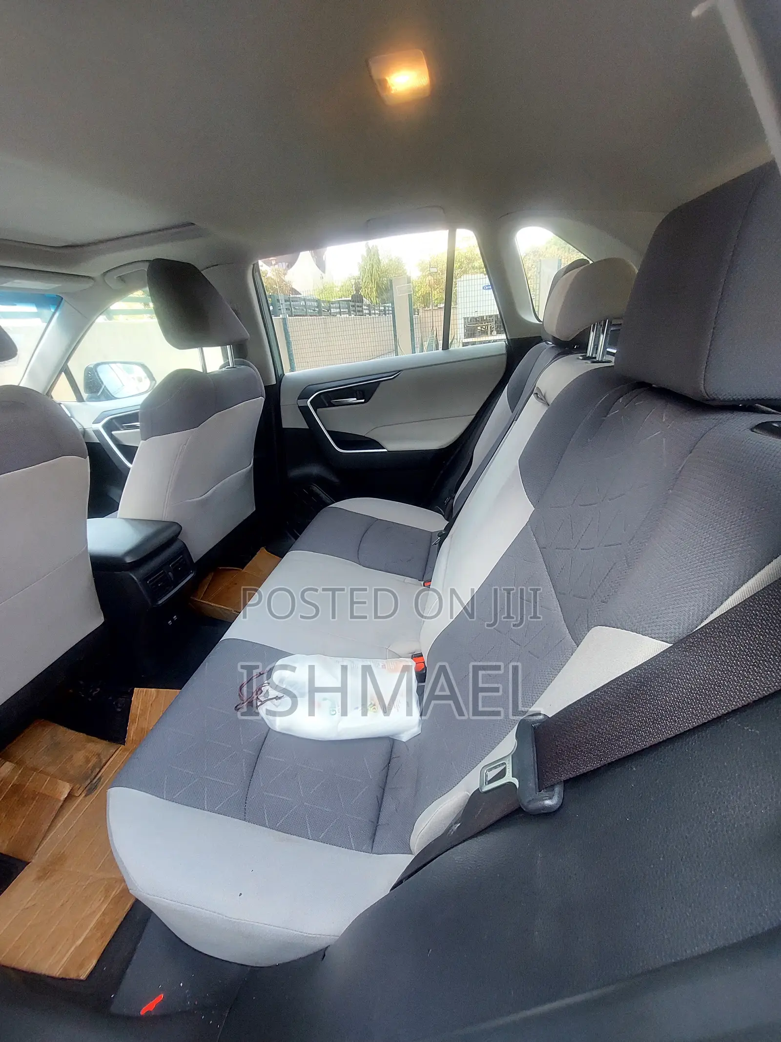 Toyota RAV4 XLE 2021 Green